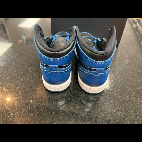 Jordan high Og blue & black sz 3y - Picture 4 of 7
